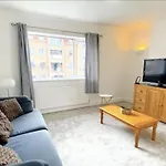 4 Bedroom Property Close To The Harry Potter Studio And Watford Junction