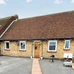 4 Bedroom Property Close To The Harry Potter Studio And Watford Junction